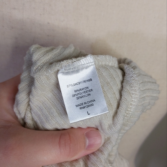 NWOT Cream/Brown Asymmetric Hem Hoodie - Picture 8 of 8